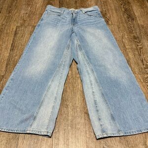 LEVI’S ‘94 Baggy Wide-Leg Jeans Size 31